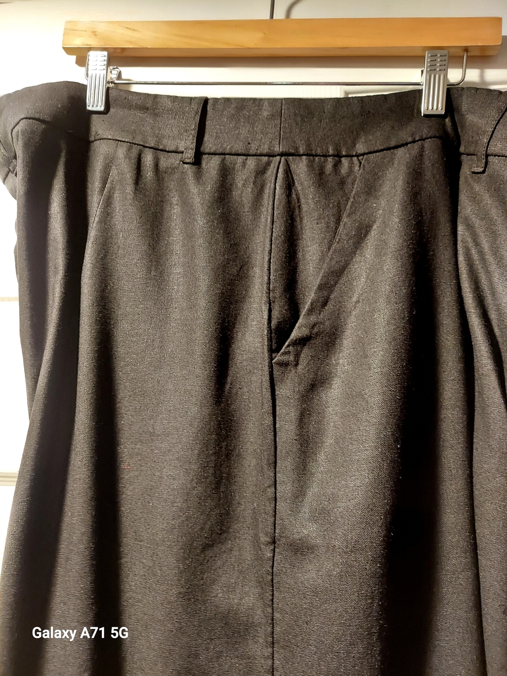 Women's Linen Black, Cuffed Dress Pants - Classic Tailored Style